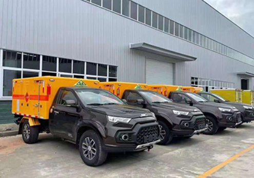 铁锋爆破器材运输车-保障安全与效率的关键